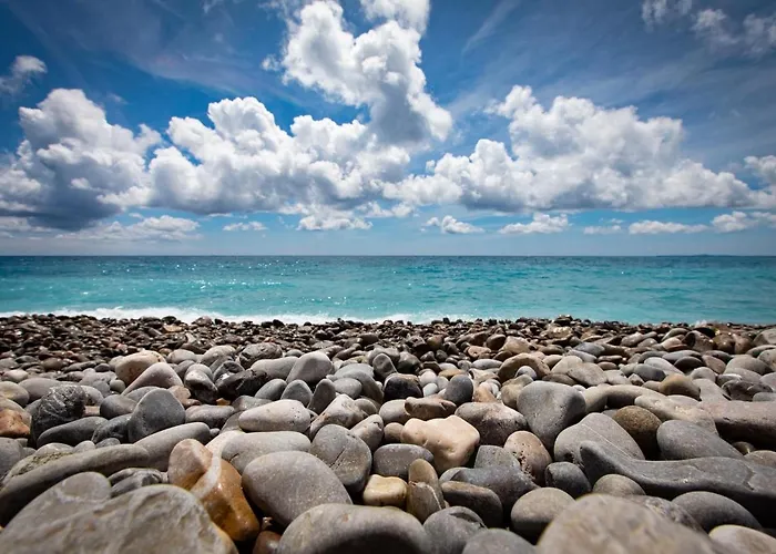 Rossini Flat With Balcony شقة